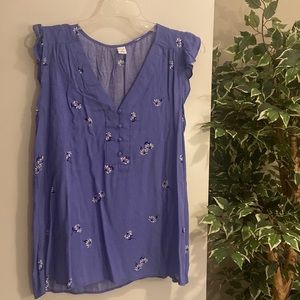 💙 Blue floral top 💙